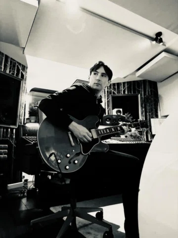 Studio session
#gibson 
#gibson335