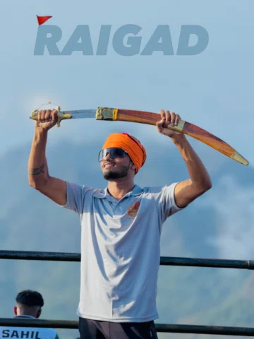 अवधे तुझेच दान रे ईश्वरा 🚩🥹
.
.
#raigad #raje #viral #trending