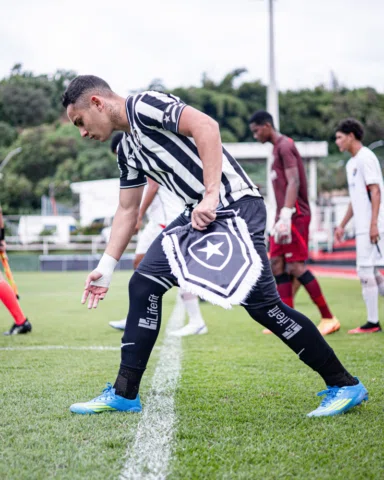 Linda tarde em salvador🖤🤍🙏🏽

@adidas 
@botafogo