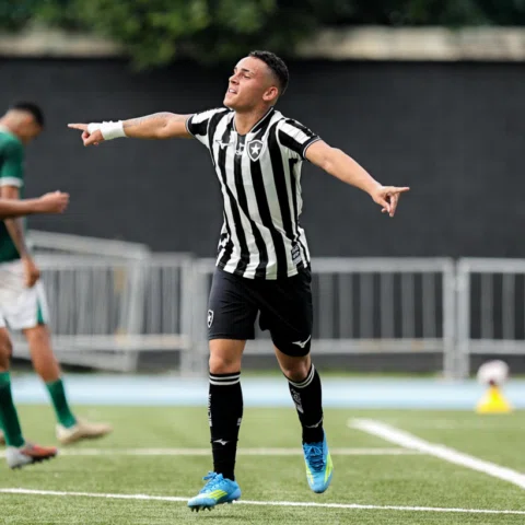 A ordem é uma só!🖤🤍

+2⚽️
+1🅰️

@botafogo 
@adidasbrasil