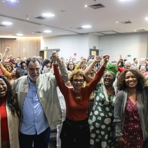 Ontem realizamos nosso grande ato da cultura abraça Marília e Patrus. A secretár