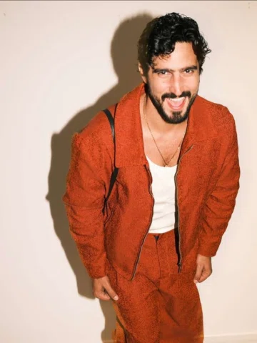 @renatogoess  por Dudu Farias ❤️✨