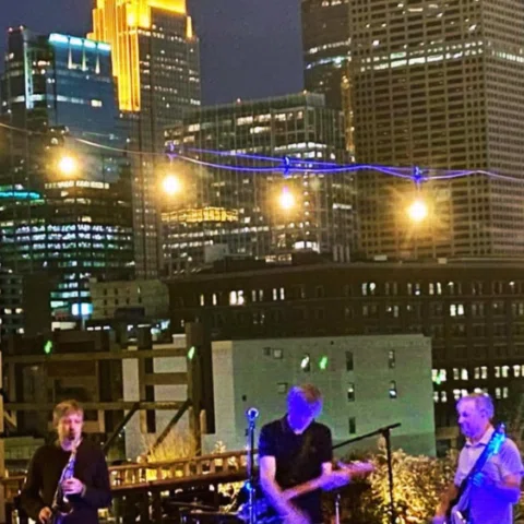 It’s a beautiful day in Minneapolis & we can’t wait to play the roof of @hewingh