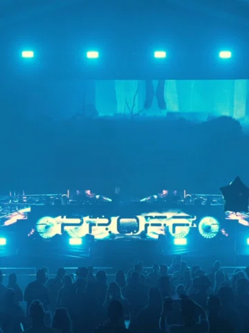 @volensentir & @krasa_rosa - Mist

Incredible energy in every place where it sou