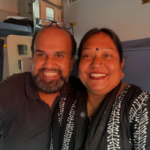 #maa ♥️

#ankitsays #maa #mumma #trainjourney