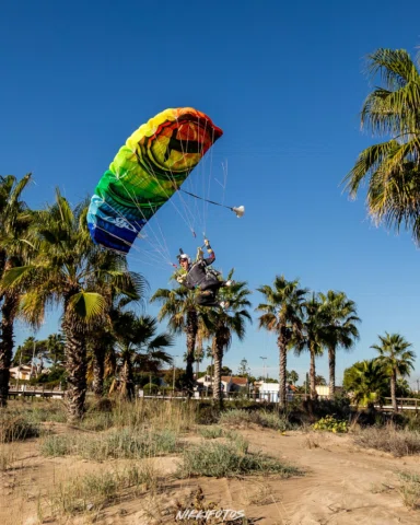 A wild @flymartijn has entered Paradise mode 🏝️😮‍💨 

📸 @teamtoratora Paradis
