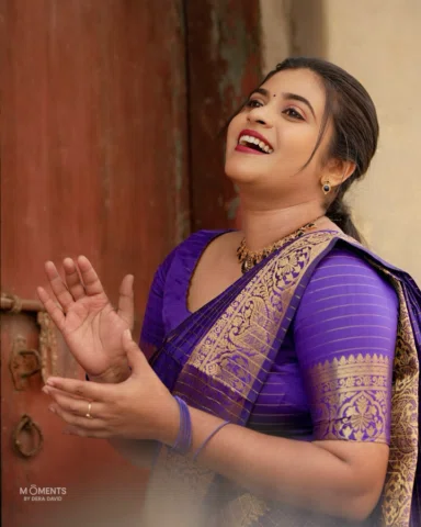 Candid moments hit different 💜

In Frame @__reshma__r__nair__official 
Photogra