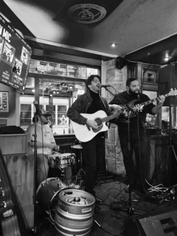💡IDÉE SORTIE IN BORDEAUX 

🎙Tous les jeudis soirs à 21h30 c'est Open Mic au @t