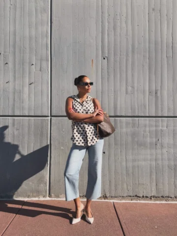 A corporate baddie who enjoys style and comfort wears @oliverloganla denim! 

#o