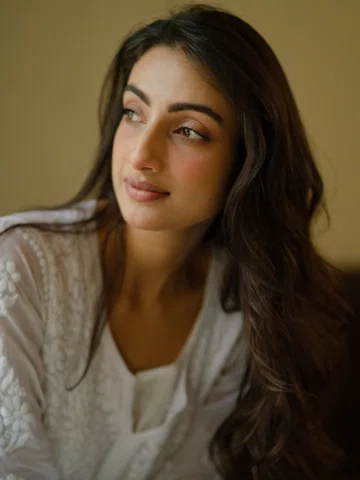 🕊️🤍

📸 @haranish.hrf 🤗
.
.
.
(Telgu actress, Tamil actress, Actor photoshoot