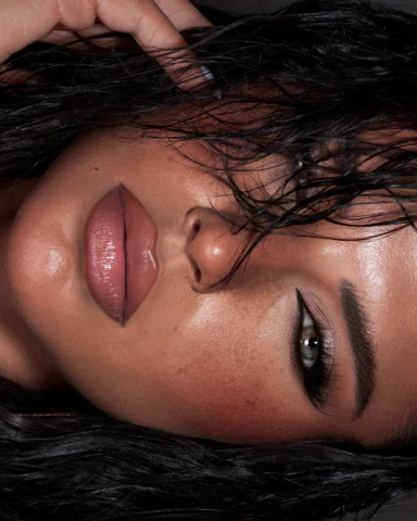POWER IN THE EYES 
MUA @rolabaghdadi 
BEAUTIFUL @tala.beseisso