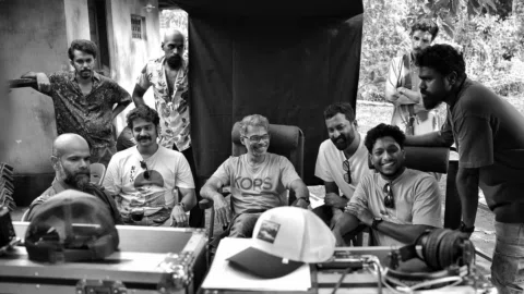 @dhoomakethumovie 
@sudhi_maddison @sameer_thahir  @shyju.khalid @sajinpulakkala
