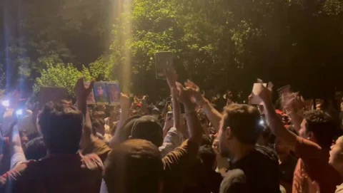BETTER TO FIGHT FOR SOMETHING THAN TO LIVE FOR NOTHING

#jantarmantar #neetpaper