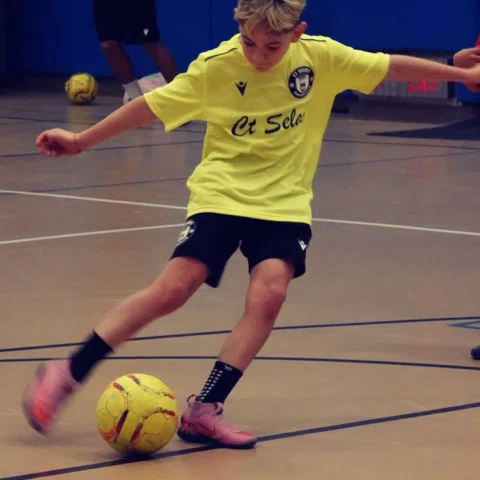 CT Select practice photo shoot ⚽
Fresh highlights, focused on the game.