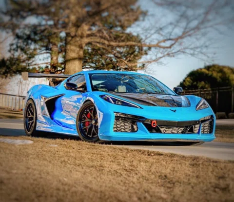 @stanceautomag Photo by: @aj_lopez_artistry #showoff #corvette #z06 #c8 #badass 