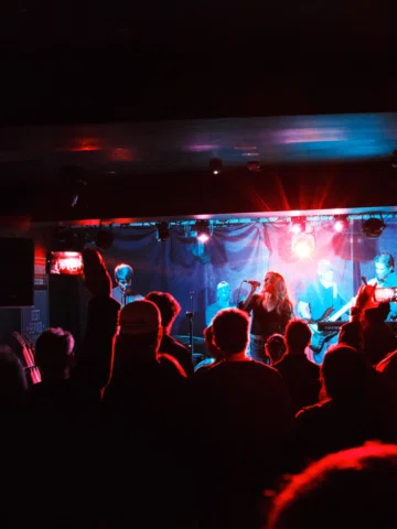 Still on a high from this week’s gig at @bootleggers_newtown !!

crazy turn out 