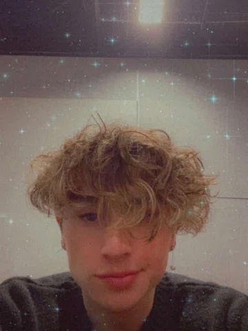 Hi guys sorry for being so unactive here..

i’m dealing a lot in my personal lif