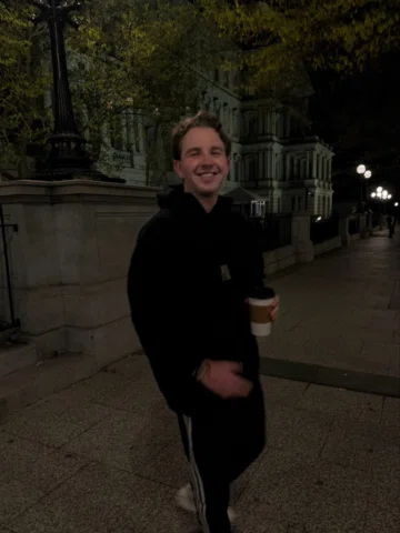 🇳🇱🇫🇷 been off for a bit :) >>>> 
spent a lot of time with my friends lately,
