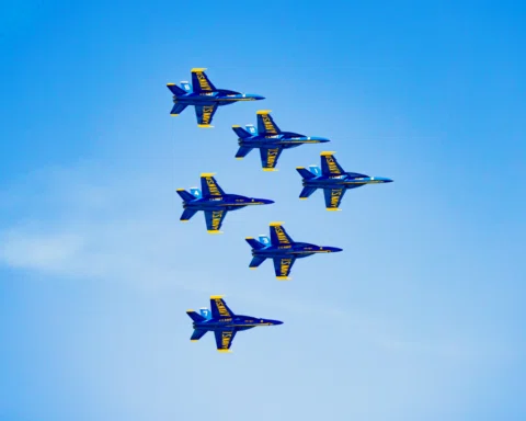 The @usnavyblueangels are back in Seattle for @seafairfestival. Performances tom