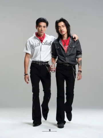 ให้พี่เดินสะดวกเถอะ..

#taitosmith #คิดจริงทำจริงลีโอ