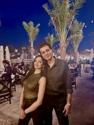 Cool nights, warmer company 💙💫🧿