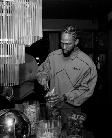 Honor the Gift!!!🏁🏁🏁🏁🏁🏁

For context: Attending @boardroom x @fanatics Ath