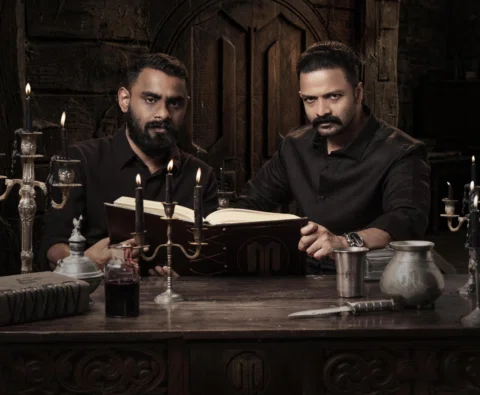 തൽപരകക്ഷികൾക്ക്, കറുത്ത രാത്രികളിലെ ഊട്ടുനേർച്ചയിലേക്ക് സ്വാഗതം.

@jithinkjose 
