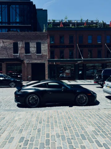 Simple is always special. 
A timeless spec for a timeless driver’s car-GT3 Touri