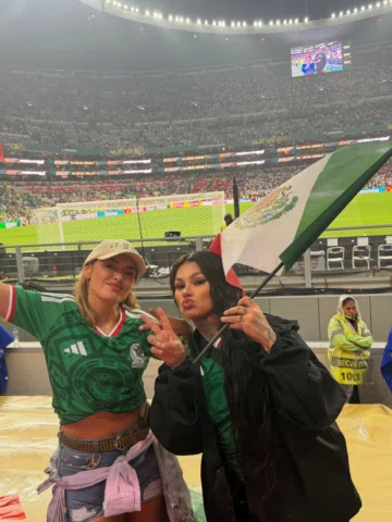 Just two Mexican American chingona artists that moved to CDMX, standing tall at 