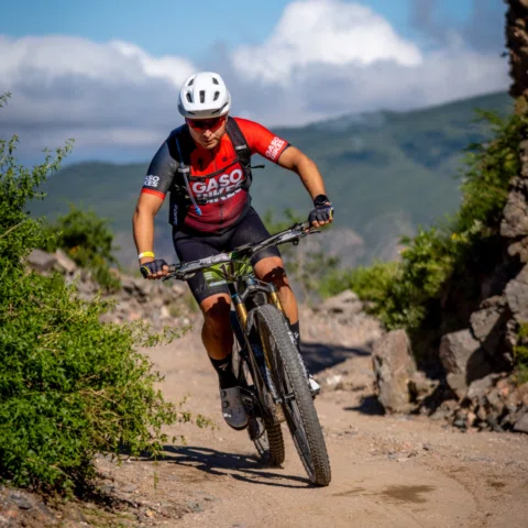 Una edición más de @desafiolachilcamtb 

CONERTURA COMPLETA

📸 @emmaffer 
📸 @e