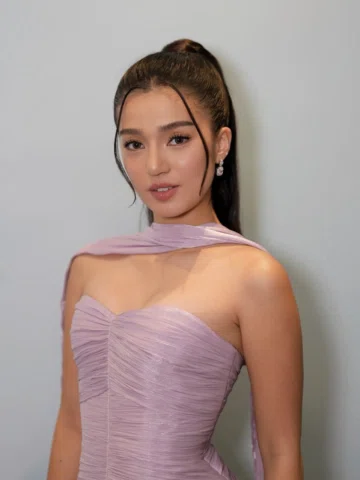 𝐁𝐄𝐋𝐋𝐄 @belle_mariano 

𝗠𝗮𝗸𝗲 𝘂𝗽 𝗯𝘆 𝕁𝕒𝕜𝕖 𝔾𝕒𝕝𝕧𝕖𝕫 @jakegalvez