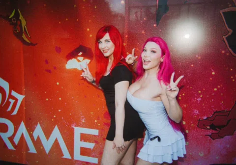 Had so much fun attending the @playwarframe collab pop-up shop at @ark8net in LA
