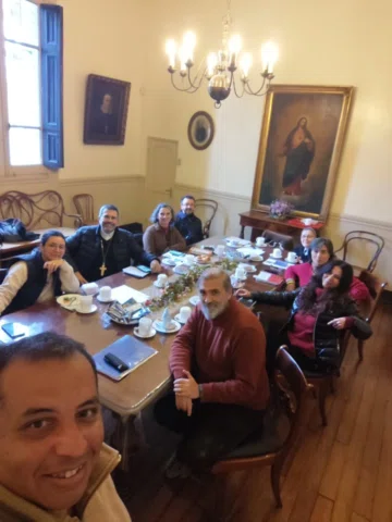 En reunión de preparación del Día del Patrimonio Sagrado. Nos reunimos en la Cas