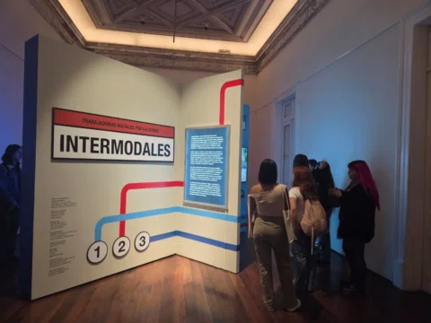 Hoy estuvimos en una nueva vista guiada
Esta vez con estudiantes del proyecto @p
