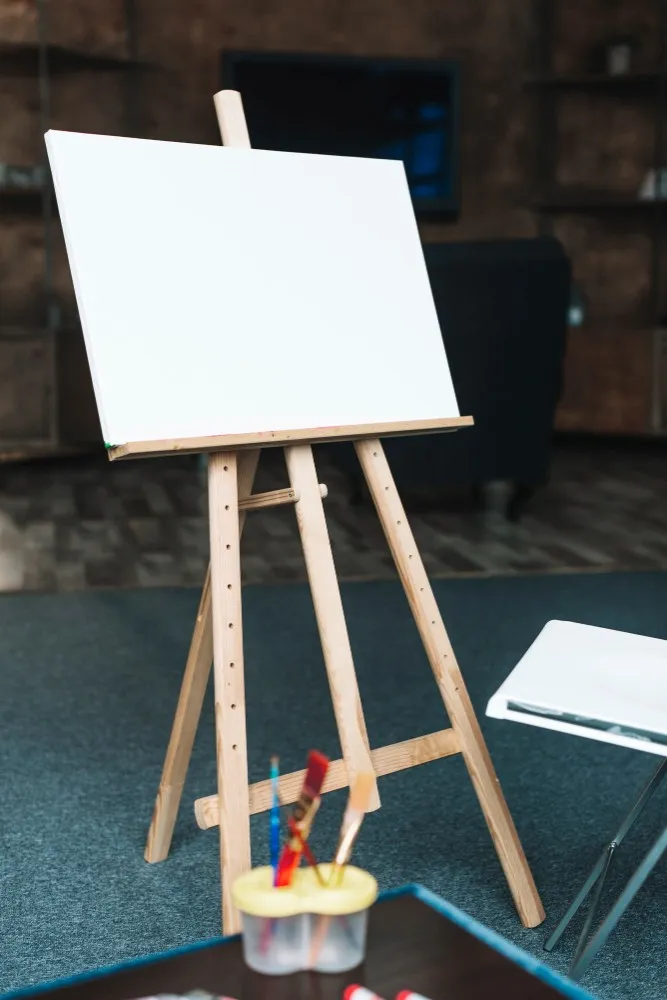 Custom Easel Manufacturer