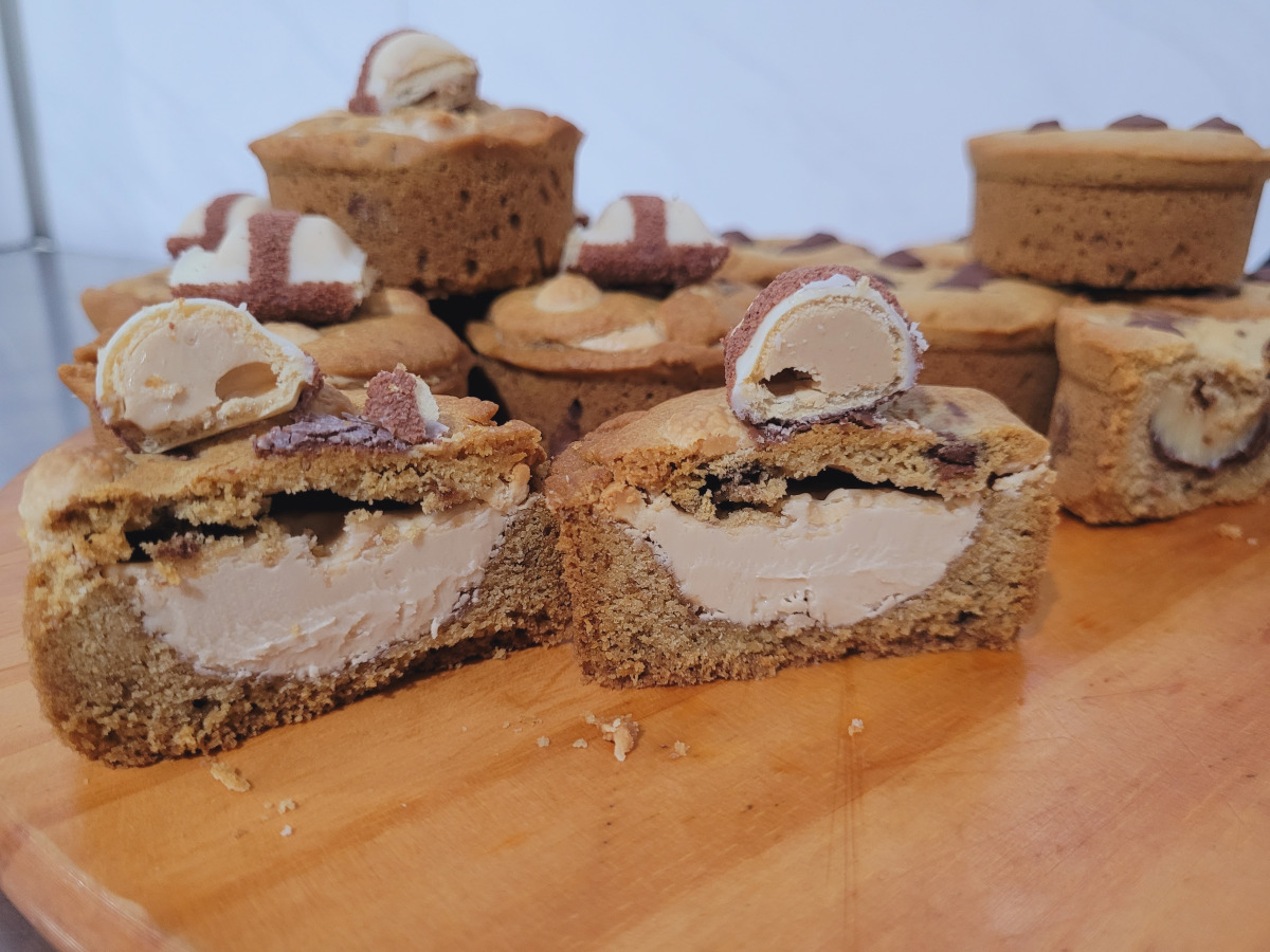 Cookies recheado de kinder bueno