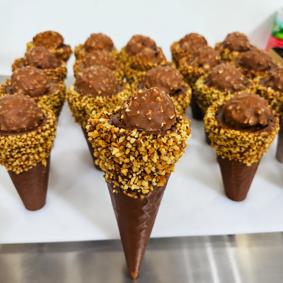 Cone de ferrero rocher
