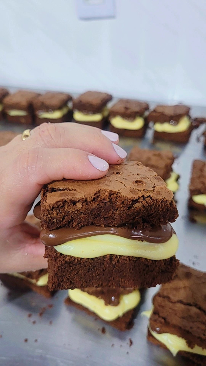 Brownie recheado leite ninho com nutella