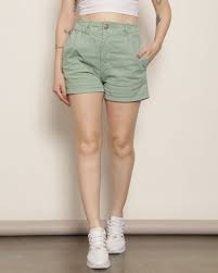 Short moletinho feminino