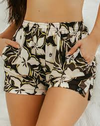 Short praia feminino