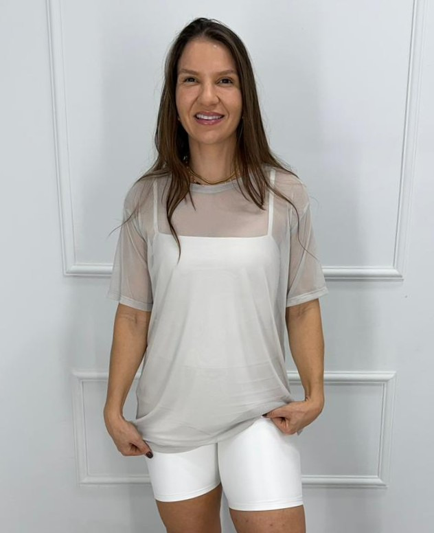 Camisetao de tule cinza p/m