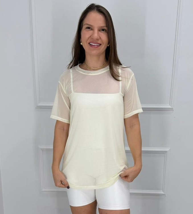 Camisetao de tule off white p/m