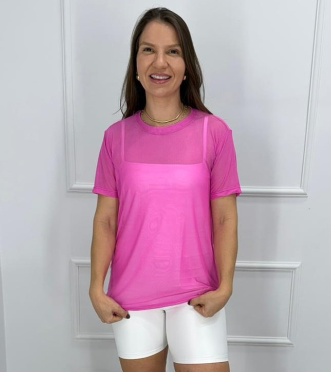 Camisetao de tule rosa chiclete p/m