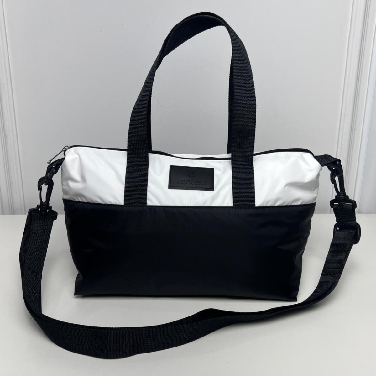 Bolsa termica - vestem - branco/preto