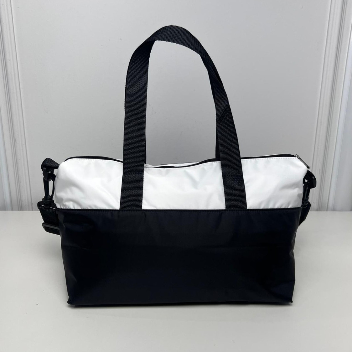 Bolsa termica - vestem - branco/preto