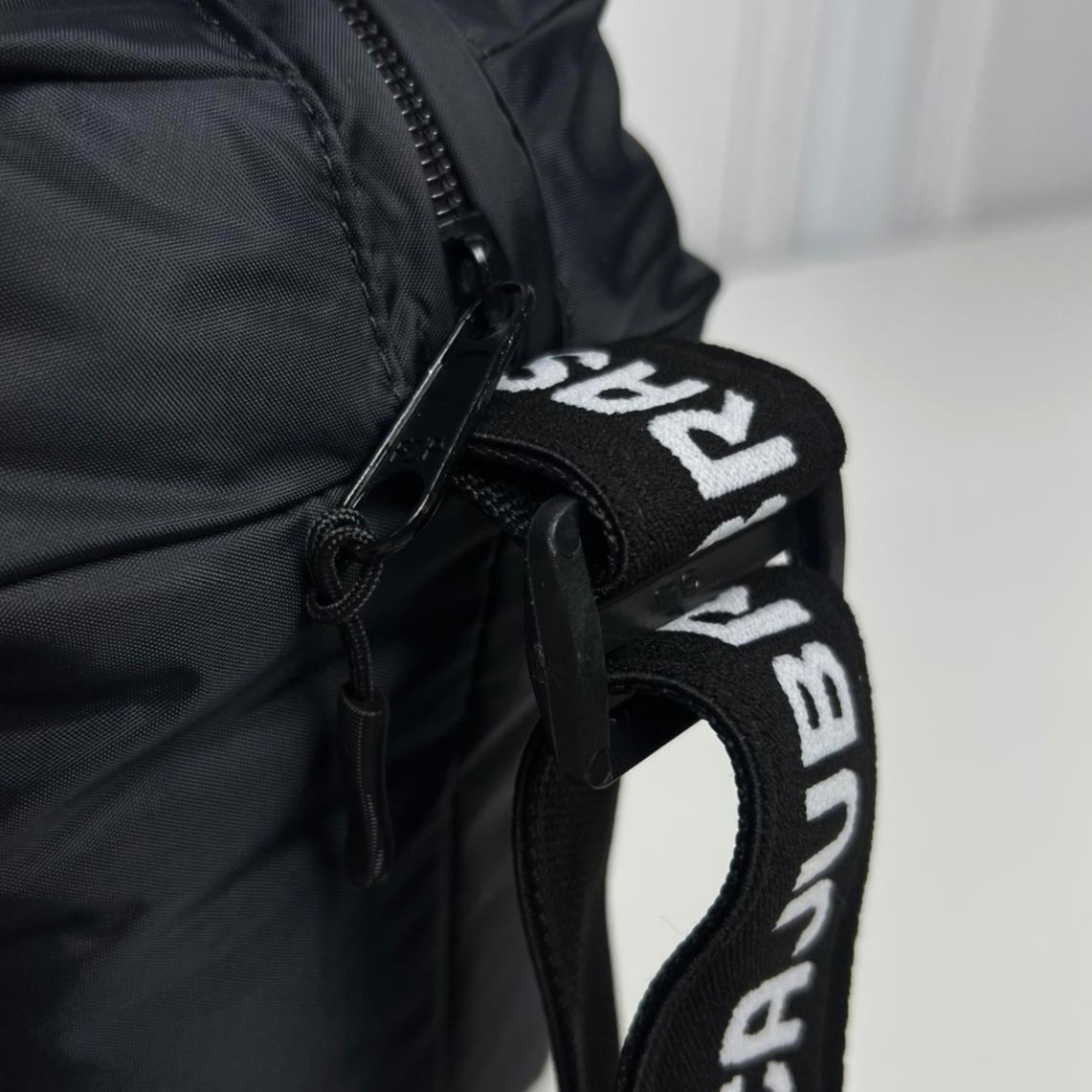 Bolsa tiracolo - caju brasil - preto