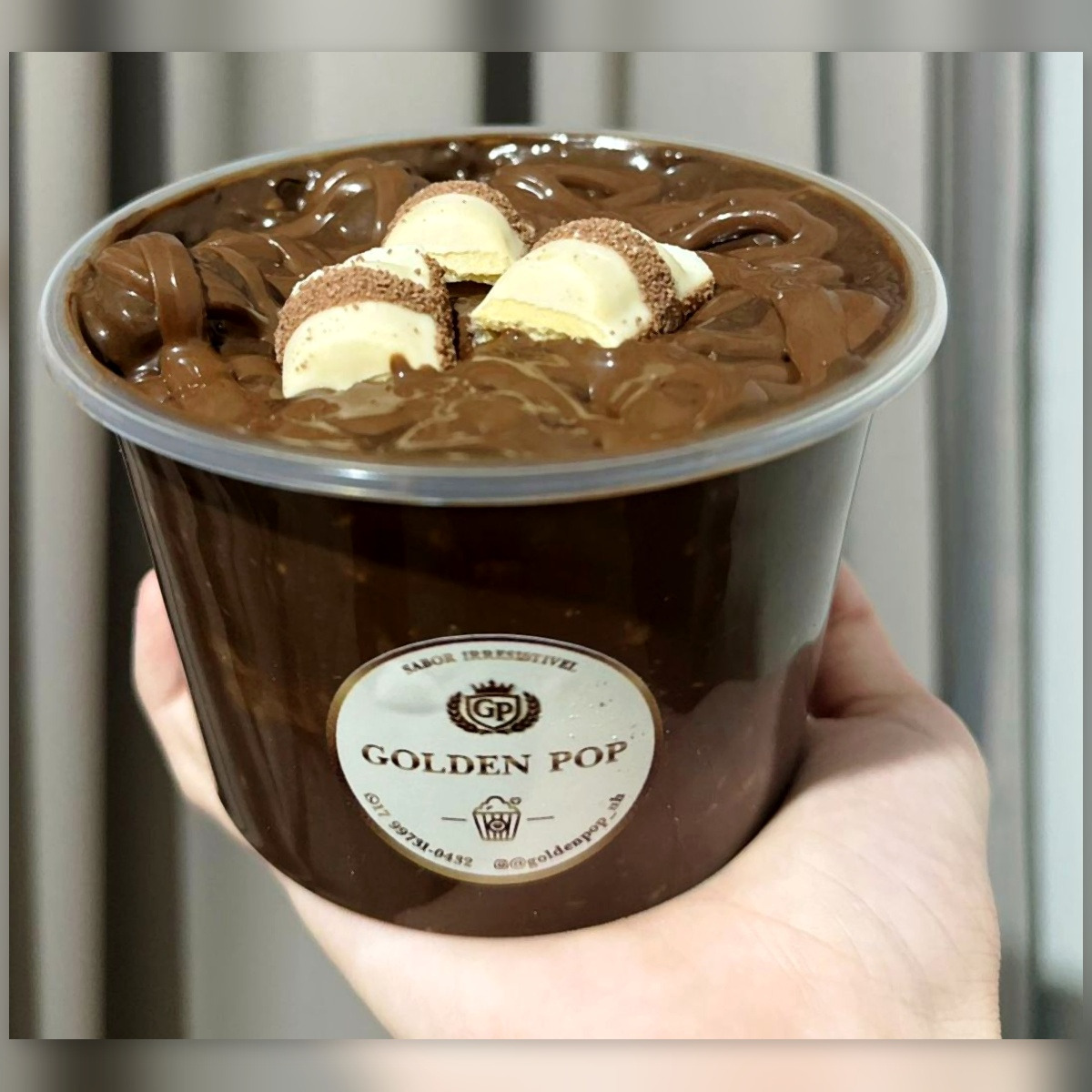 Pote de Sobremesa Golden Pop Kinder Bueno 500ml