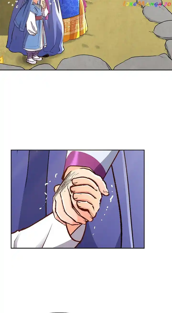 The Red Sleeve Cuffs Chapter 101