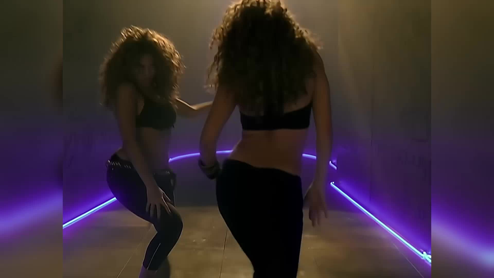 Beyonce, Shakira - Beautiful Liar (Collini Club House Redrum Edit 124 BPM) (1080)