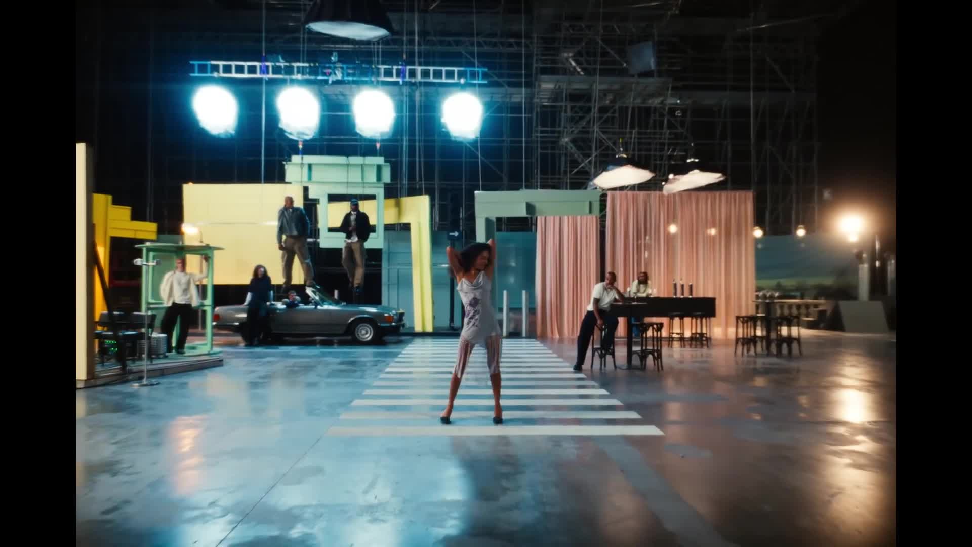 Olivia Dean - Man I Need (Trayze Gypsy Woman Edit 120 BPM) (1080)